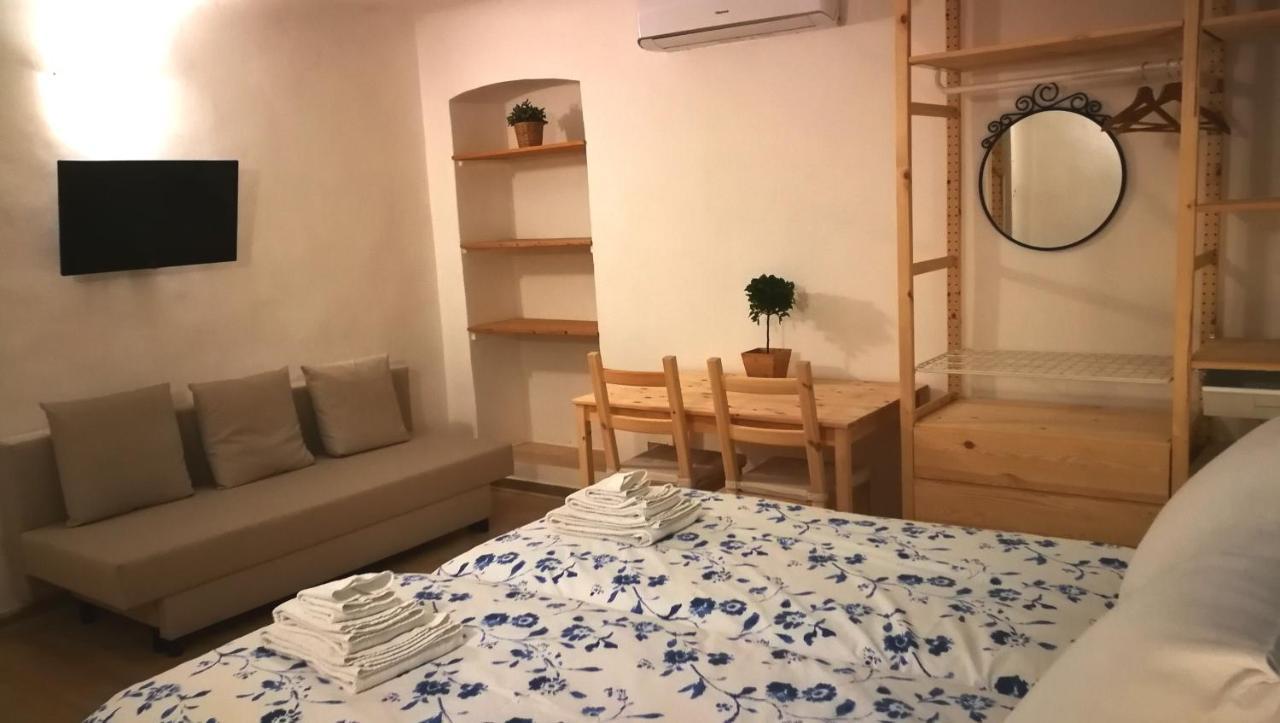 Your Shelter - Private Apartment バーリ エクステリア 写真