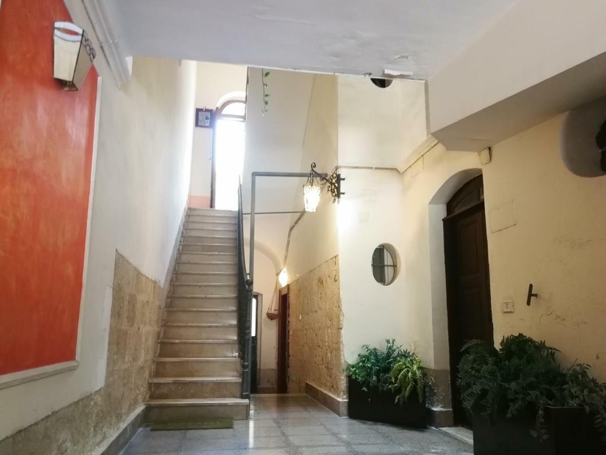 Your Shelter - Private Apartment バーリ エクステリア 写真